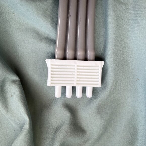 Inflatable Leg Compression Pants with Compressor - Picture 3 of 13